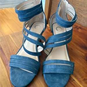 Stylish Blue Strappy Women's Sandals